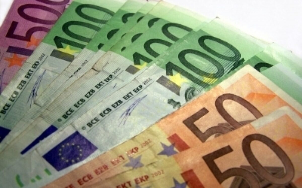 1490350893geld pixelio 1490350893geld pixelio